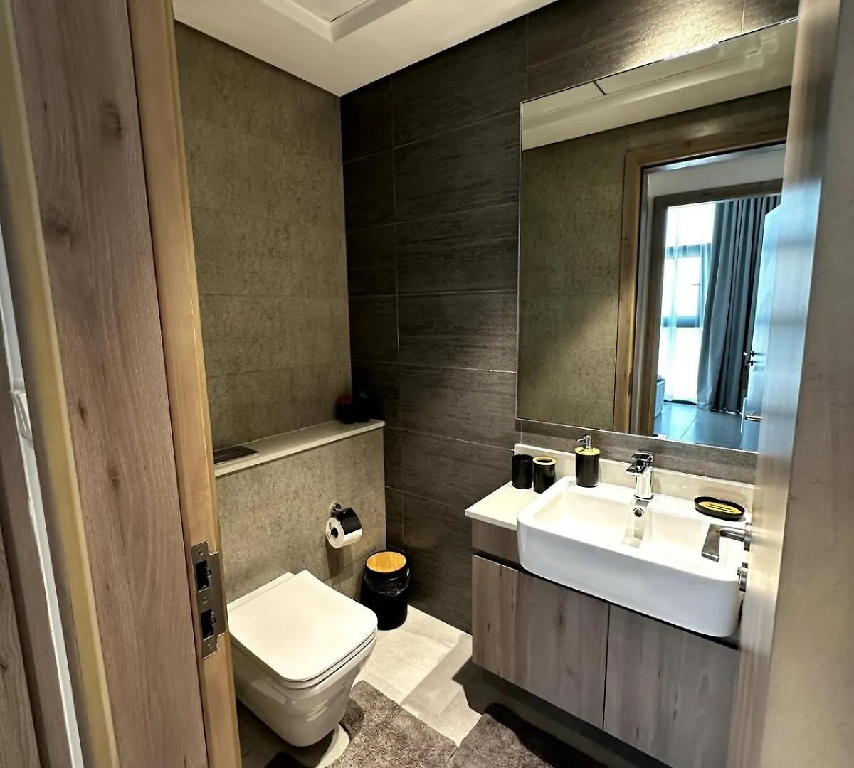 Prive Residence, Luxury Home Dubai